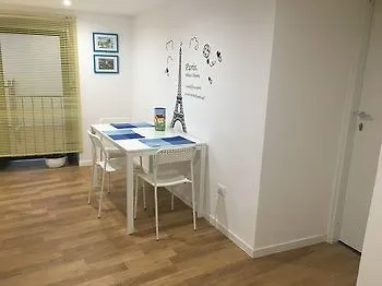 Lägenhet Home Maletto Palermo Italien